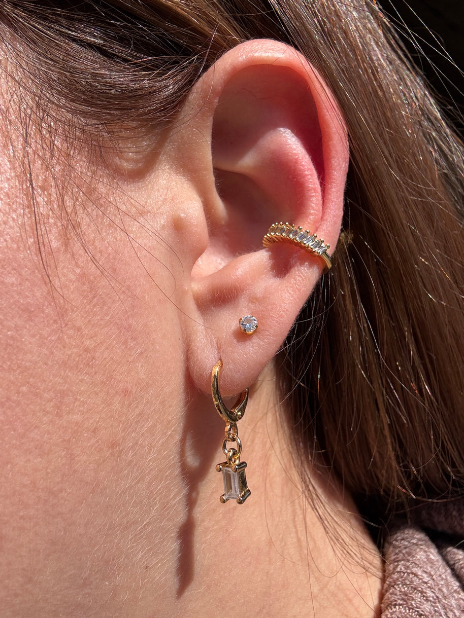 Shiny Little Zircons Ear Cuff