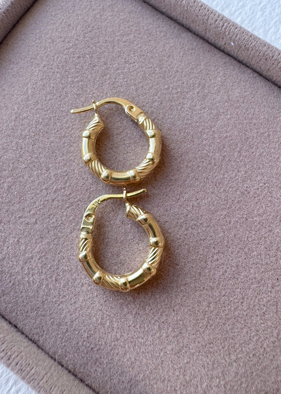 Bambu Style 18k Solid Gold Hoops