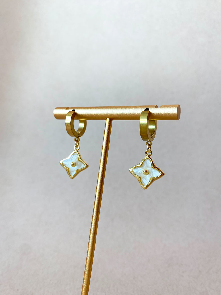 White Mother of Pearl Clover Golden Steel Hoops