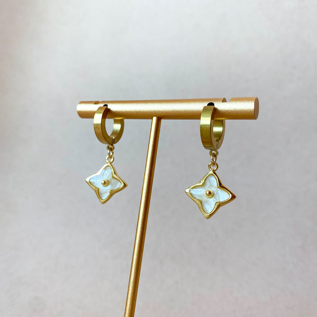 White Mother of Pearl Clover Golden Steel Hoops