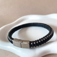 3 Different Styles of Men Leather Bracelets
