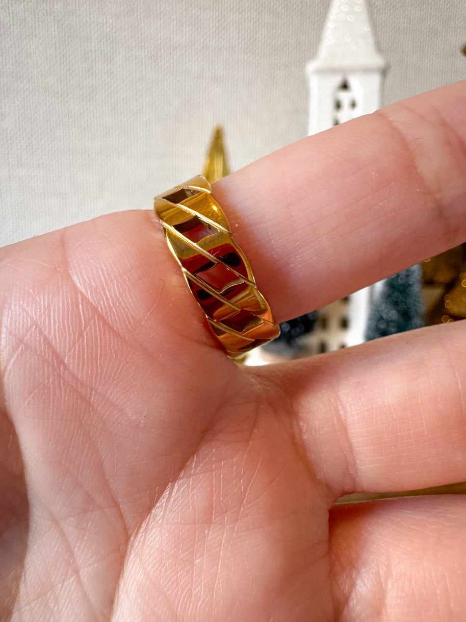 Golden Intertwined Steel Ring