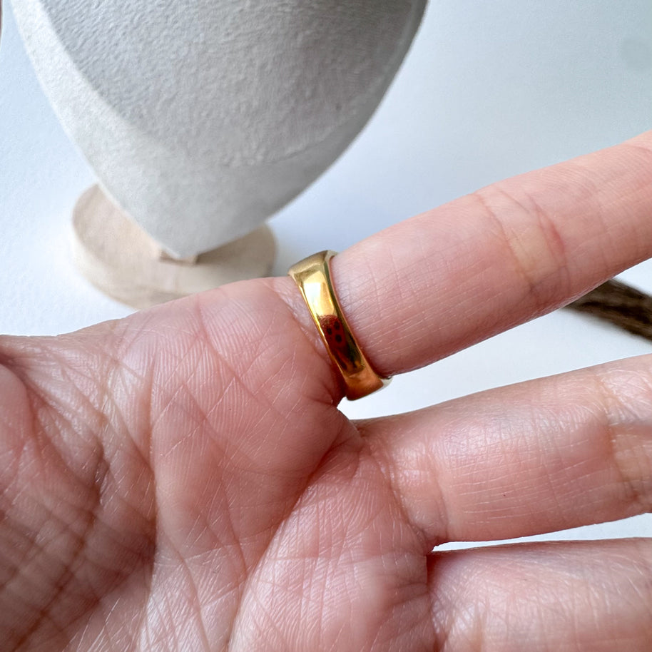Mother od Pearl Square Style Steel Ring