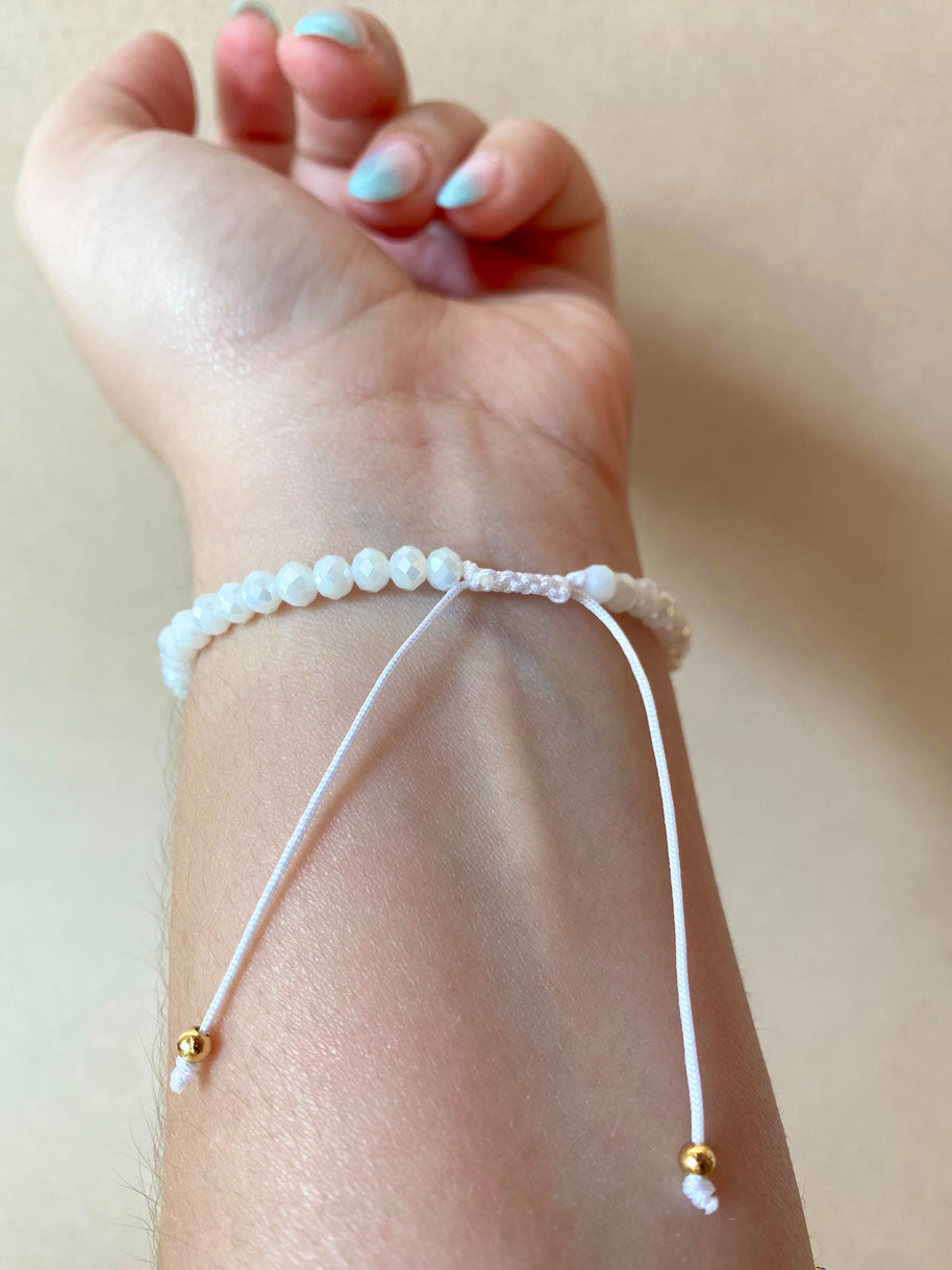 Adjustable Blanck and White Protection Charms Bracelets
