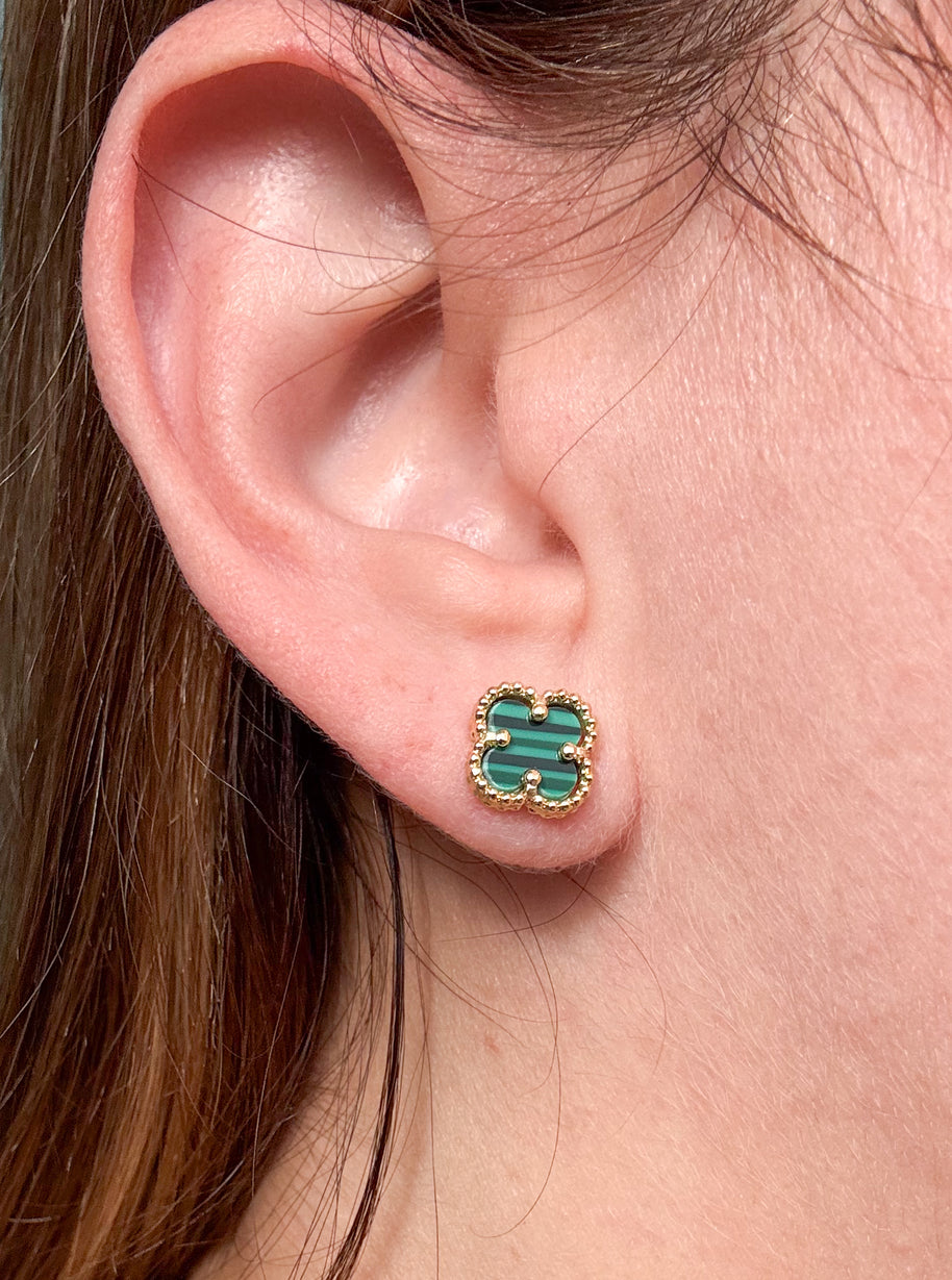 Aretes Topitos Clover de Varios Colores