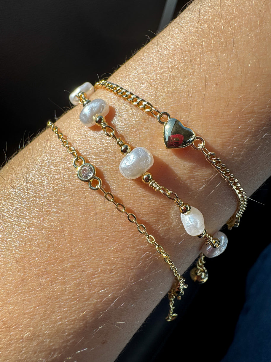 Brazaletes Variados Corazon y Perlas