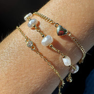 Brazaletes Variados Corazon y Perlas