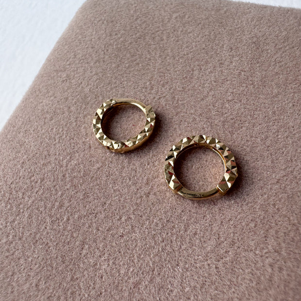 Argollas mini martilladas 18k