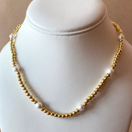 Little Balls and Pearls Pattern Necklace