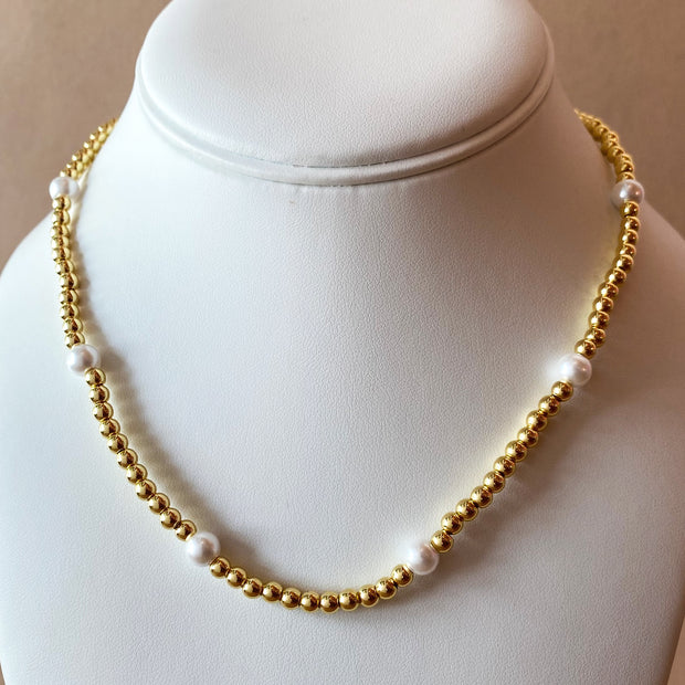 Little Balls and Pearls Pattern Necklace