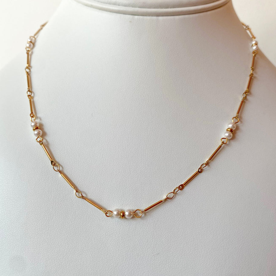 Golden Steel Links and Pearls Necklace