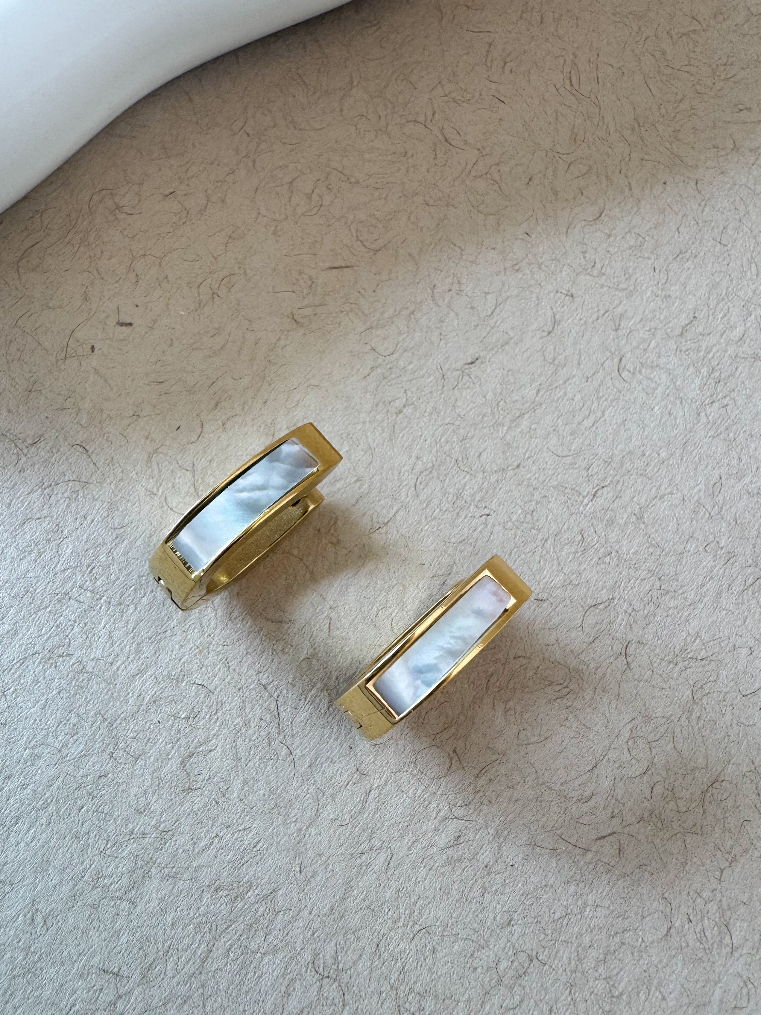 Oval Medium Mother of Pearl Steel Hoops