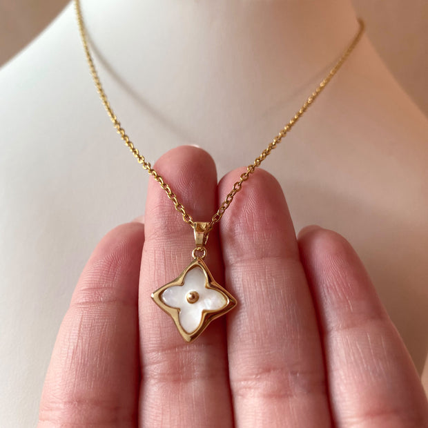 White Mother of Pearl Clover Steel Necklace