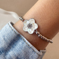 White Flowers Silver & Gold Elastic Bracelets