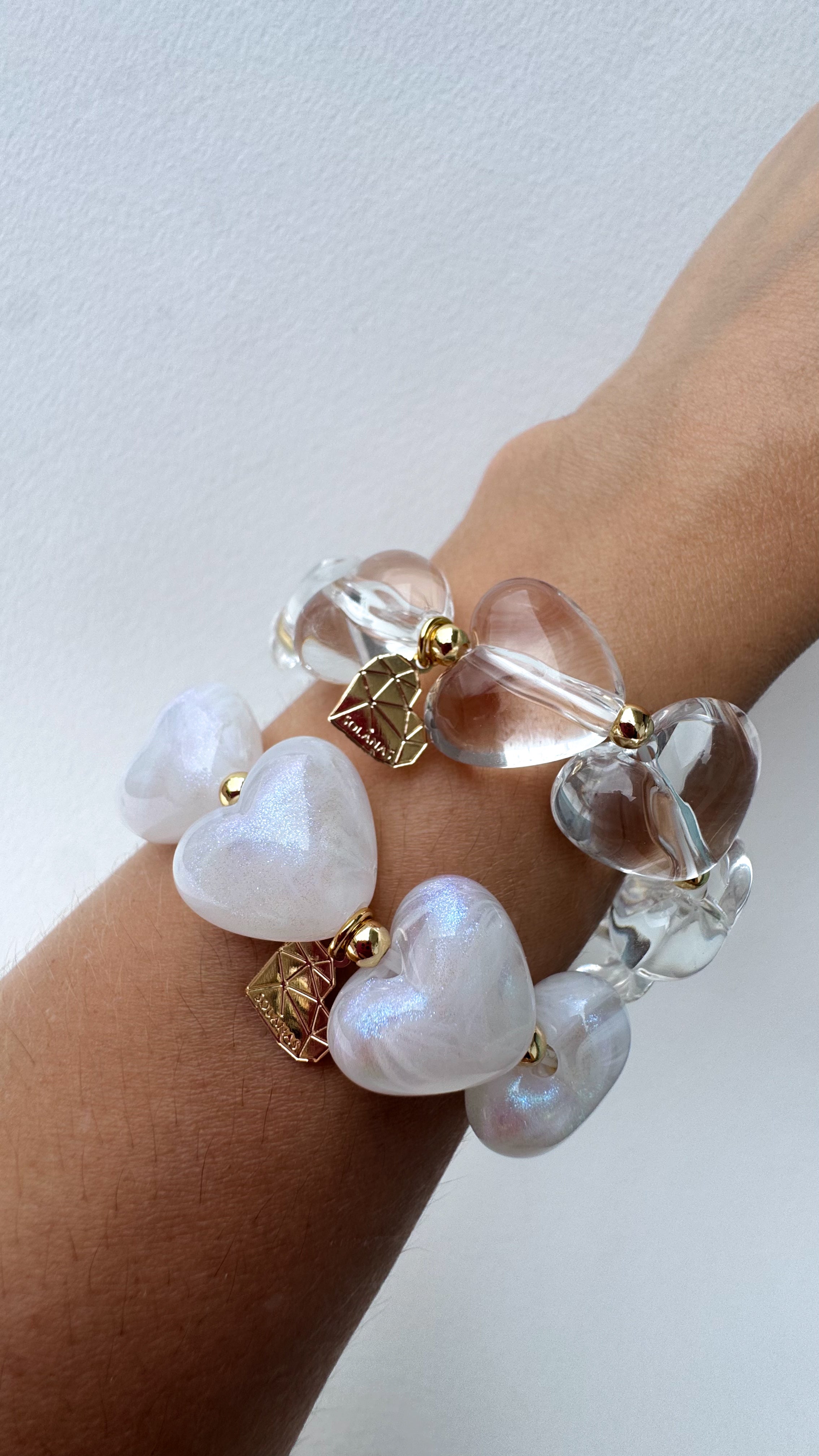 2 Styles of Elastic Acrylic Hearts Bracelets