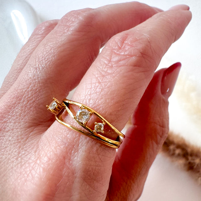 3 Zircons Style Layer Golden Steel Ring