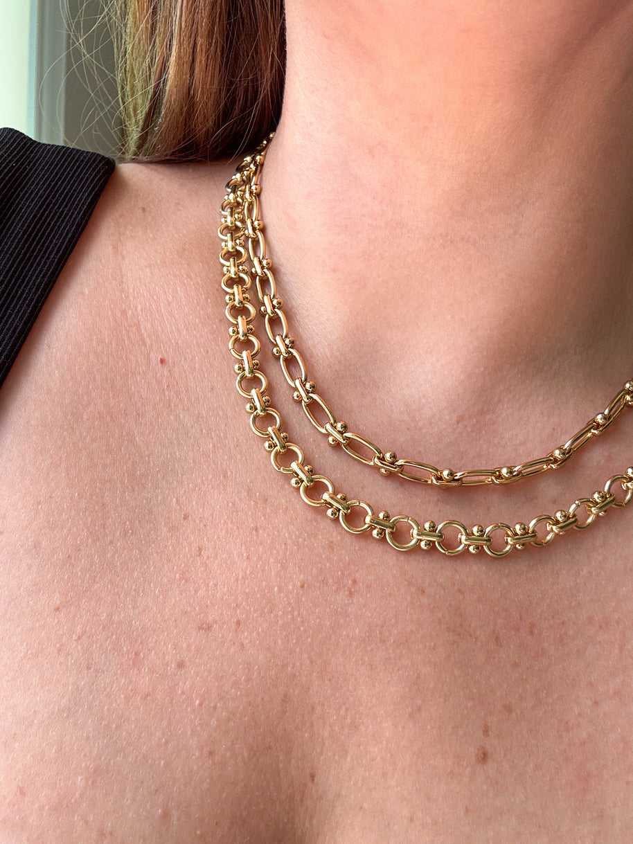Oval or Round Classic Golden Steel Links Chain Necklaces
