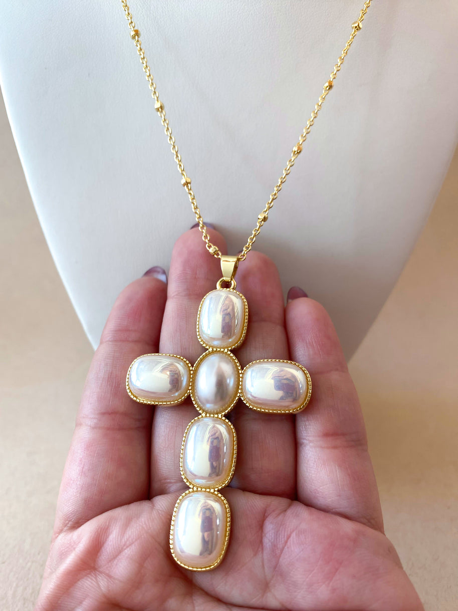 Big Pearls Cross Necklace