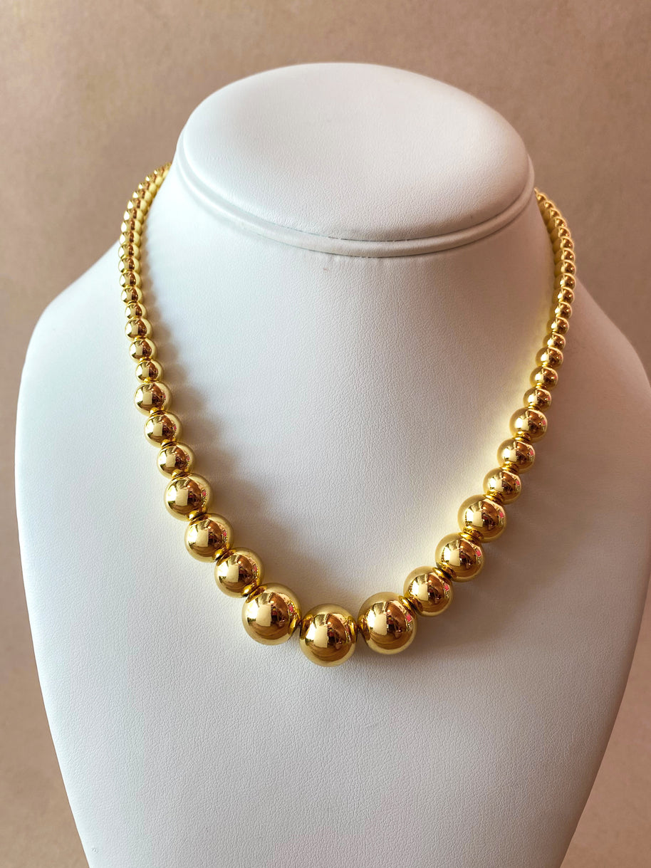 Big, Medium and Little Golden Balls Pattern Necklace