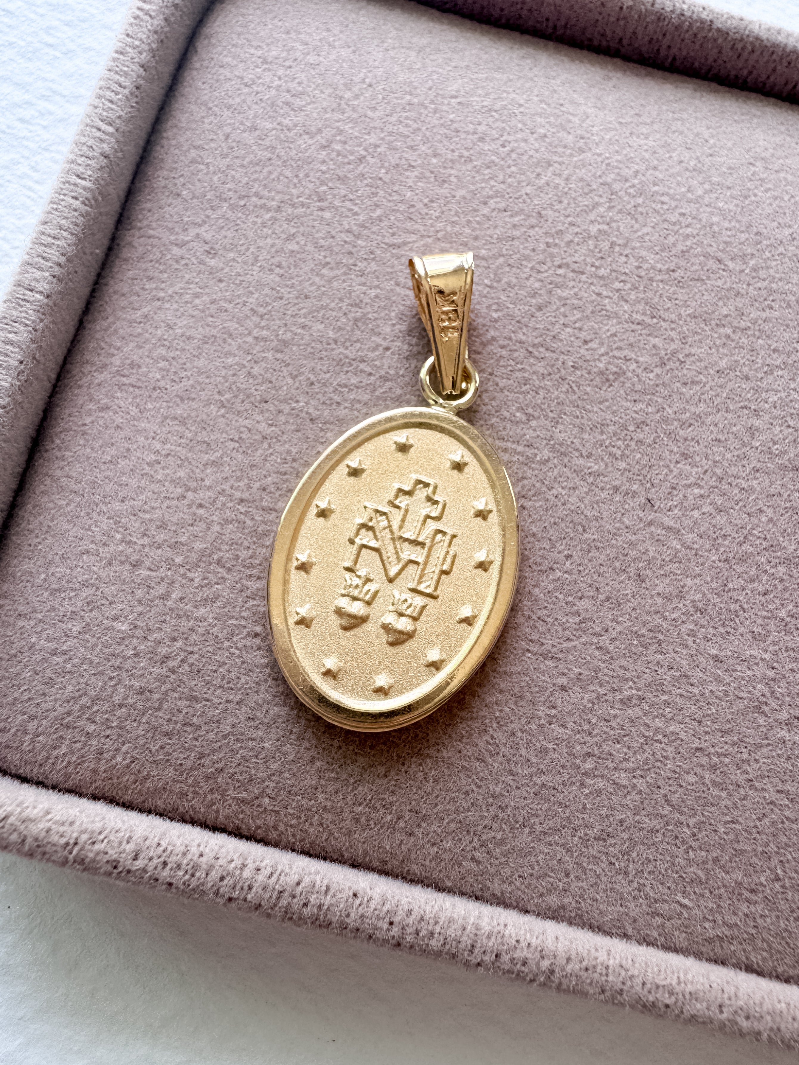 Miracle Virgin Medal 18k Solid Gold Hollow Charm