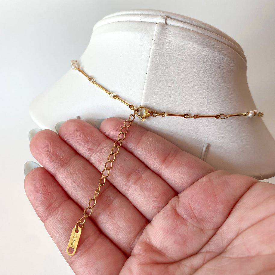 Golden Steel Links and Pearls Necklace