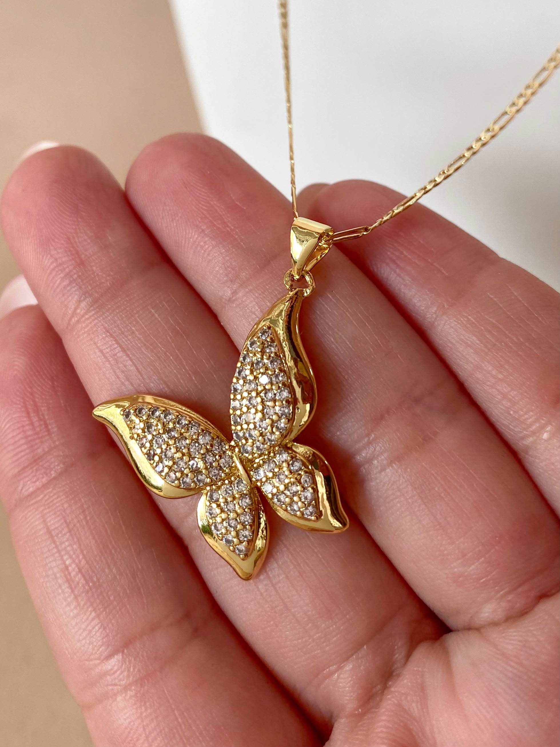 Large Butterfly Crystal Charm Links Pattern Chain Necklace