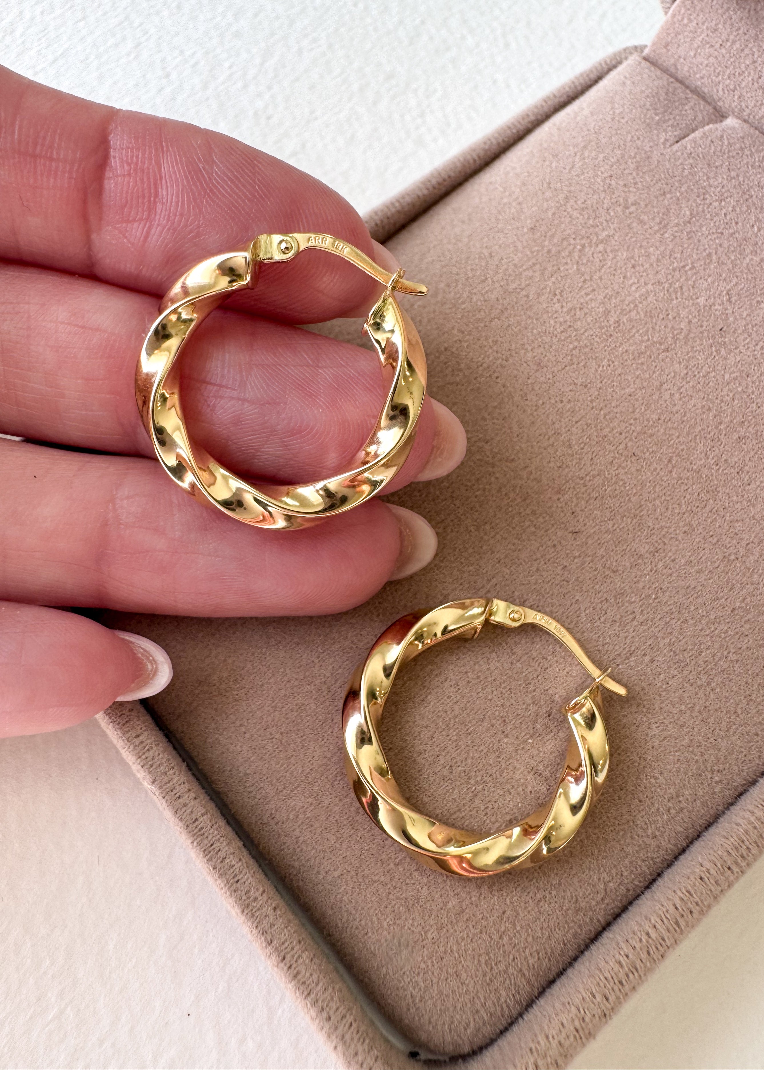 Spiral Thick 18k Solid Gold Hollow Hoops
