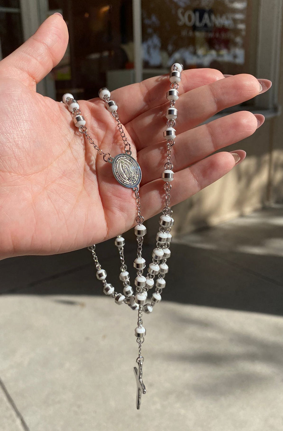 Rosario Largo Caballero White & Silver