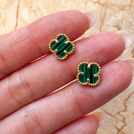 Aretes Topitos Clover de Varios Colores