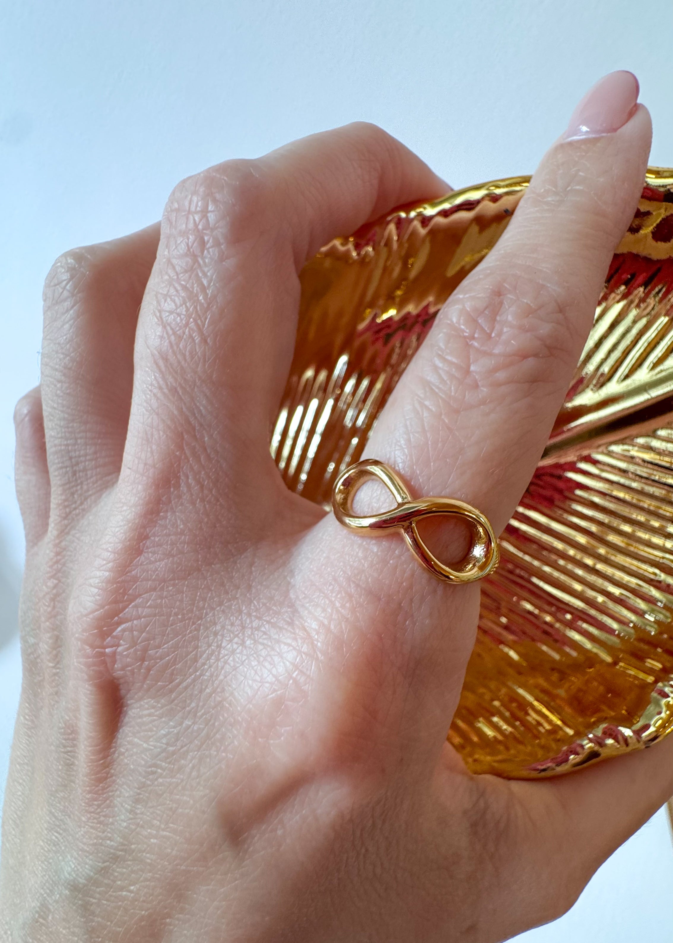 Infinite Shape Golden Steel Ring