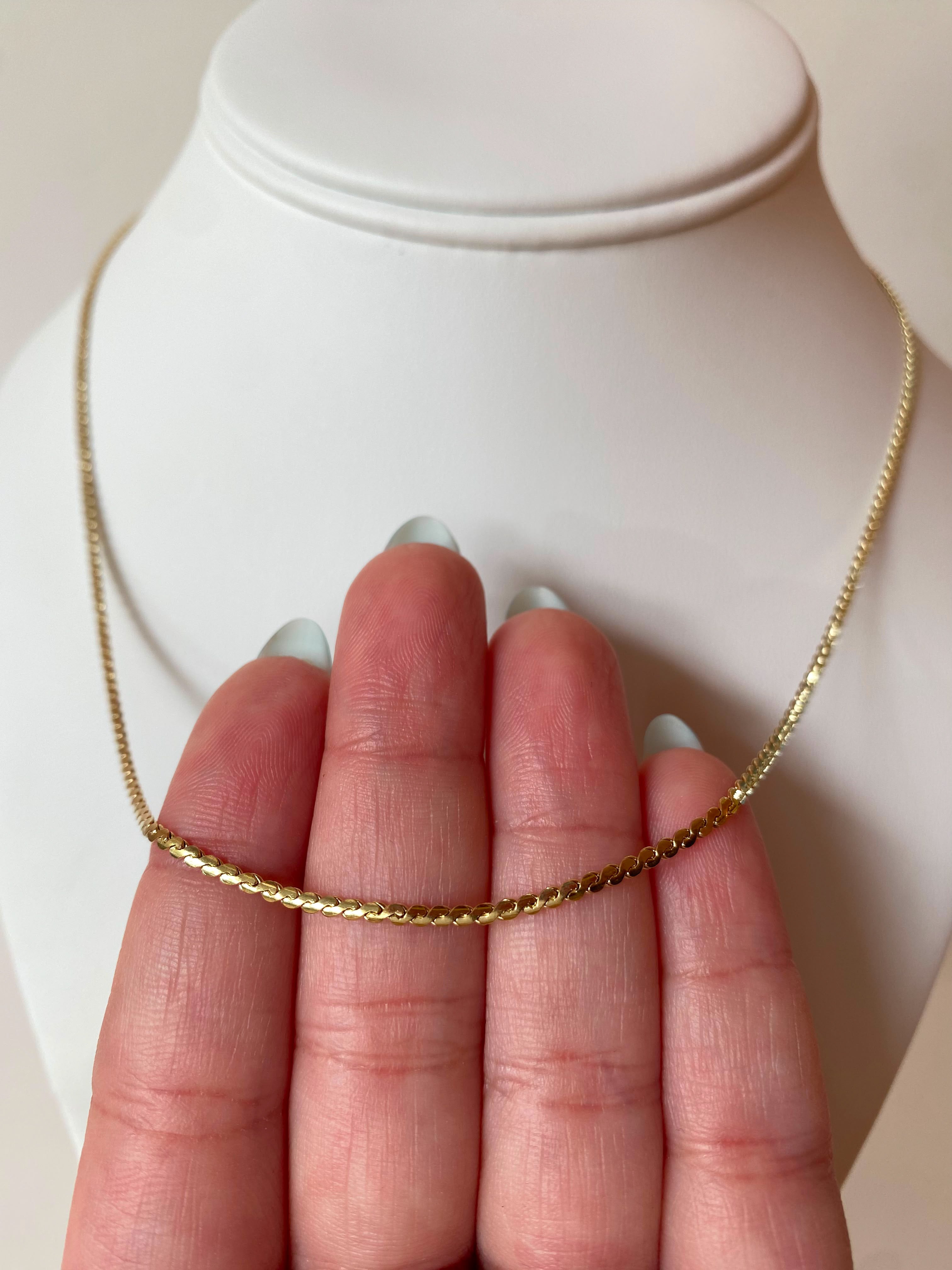 Plain Golden Rigid Style Chain