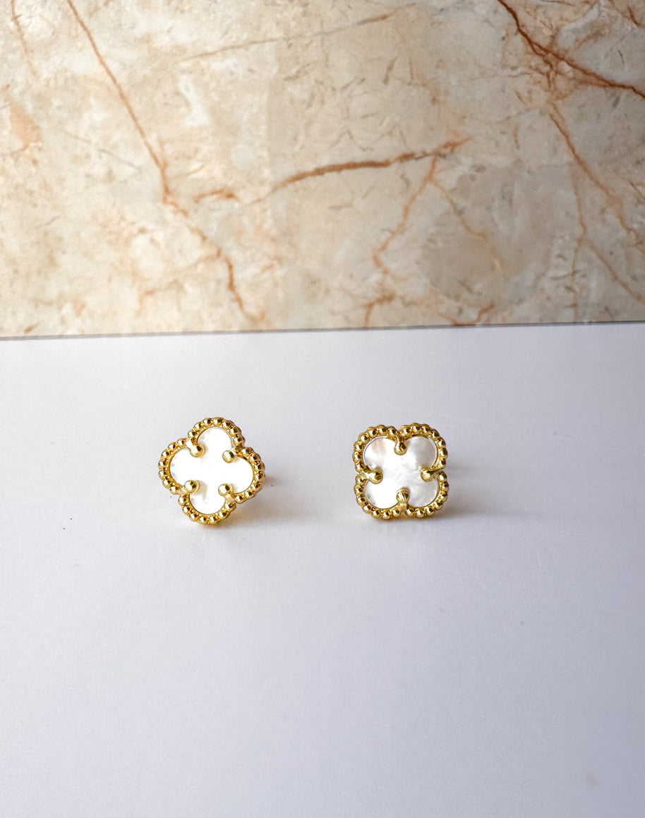 Aretes Topitos Clover de Varios Colores