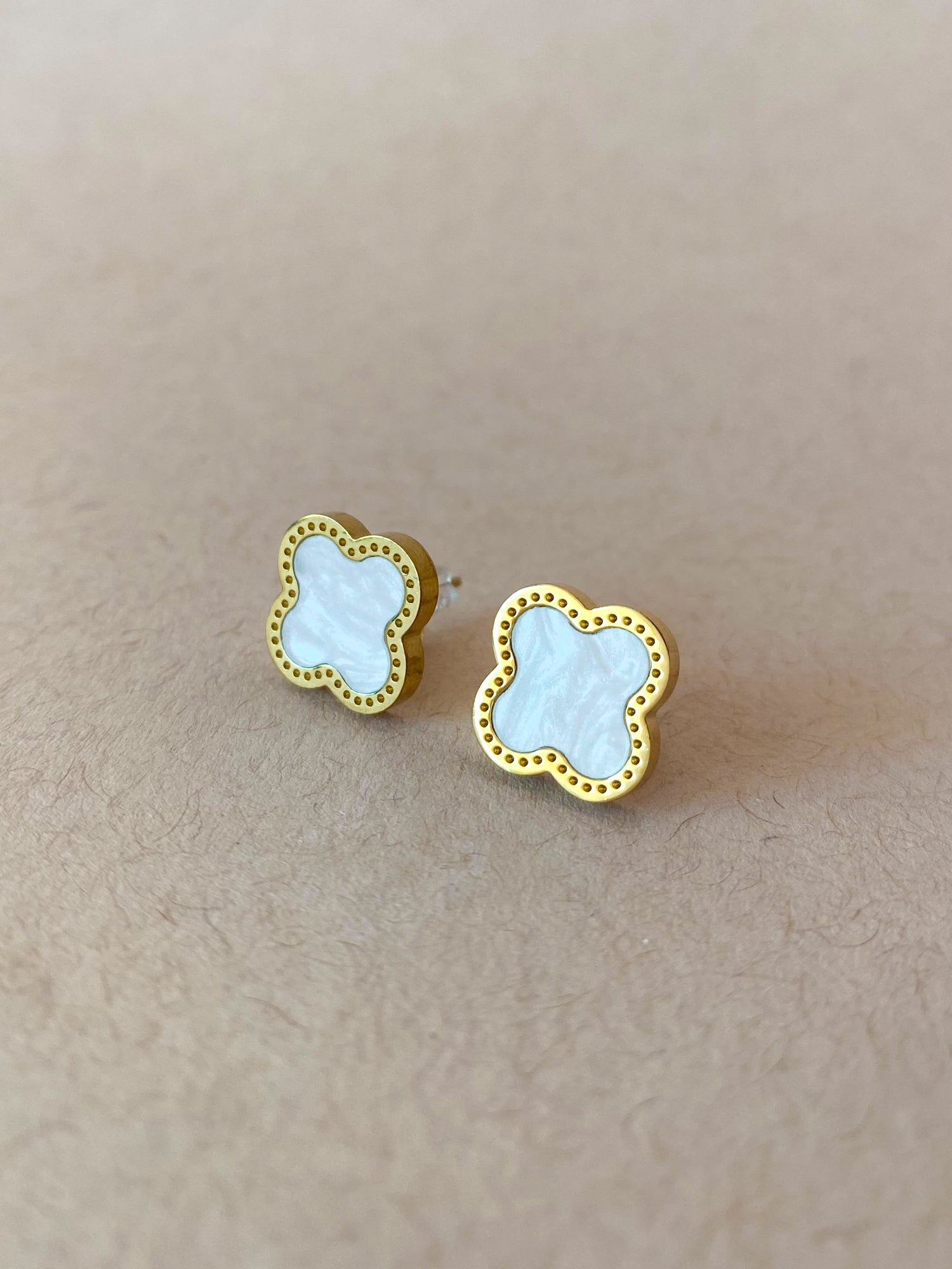 Mother of Pearl White Clover Steel Earrings