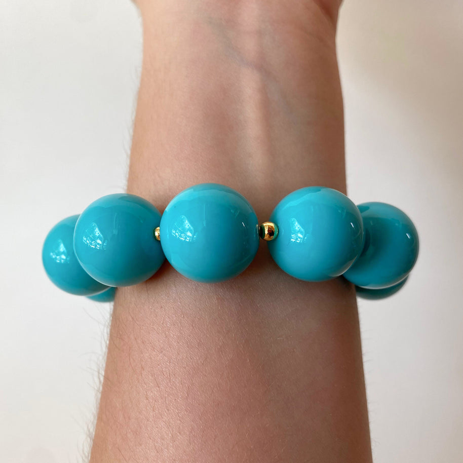 Acrylic Turquoise Gumball Bead with White Heart Bracelet