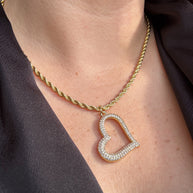 Shiny Zirconia Heart Silhouette Necklace