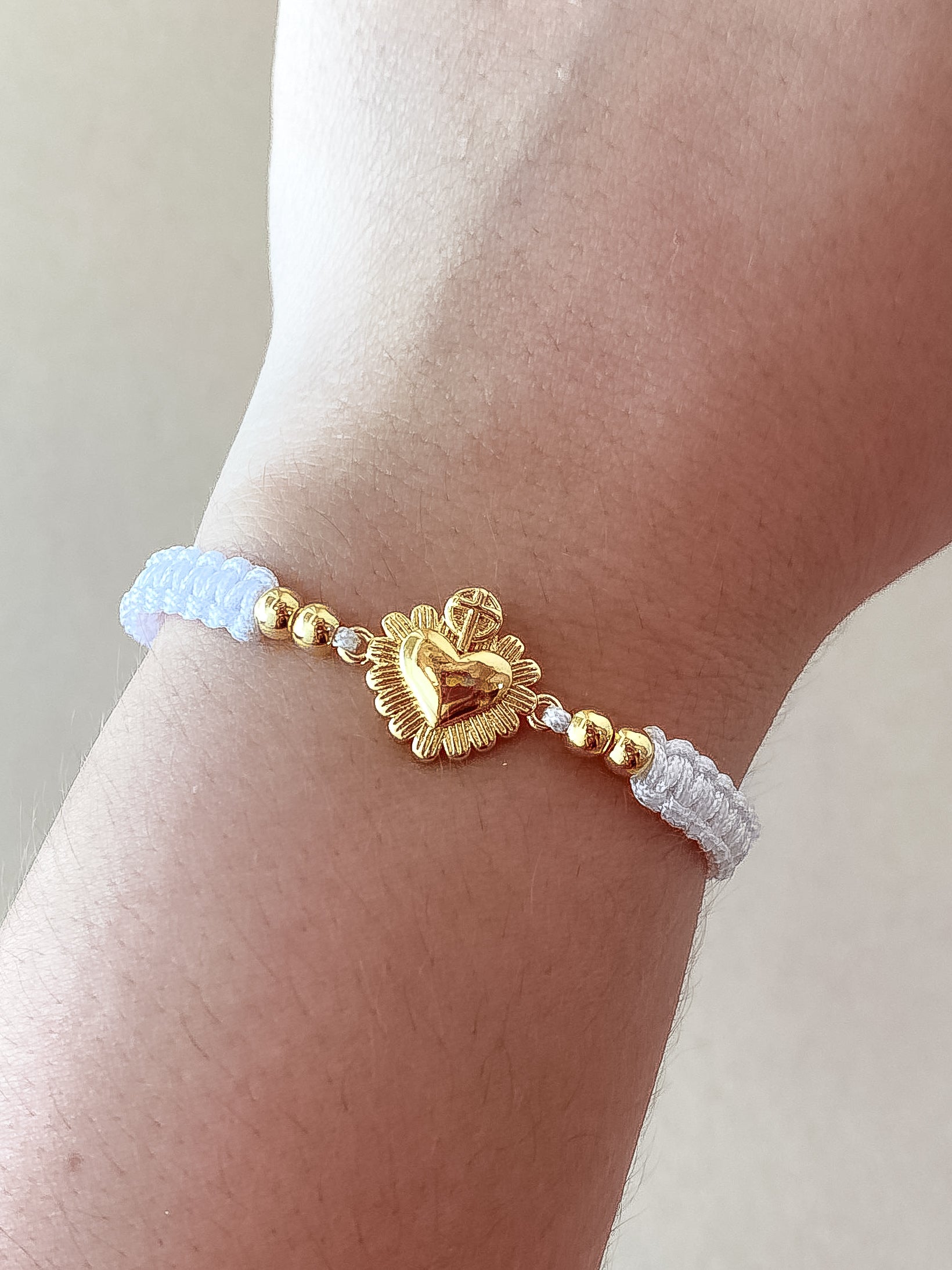 Heart of Jesus White Thread Adjustable Bracelet