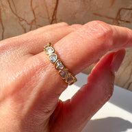 Anillo Patron de Corazones Brillantes