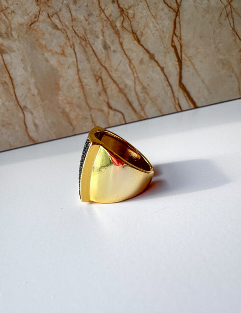 Anillo Cuadrado Cristales Oscuros
