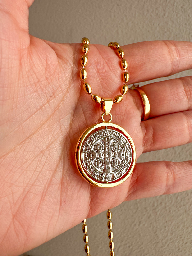 Cadena Guadalupe Silver & Gold