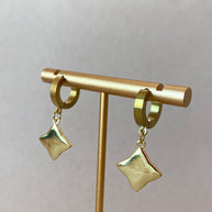 White Mother of Pearl Clover Golden Steel Hoops