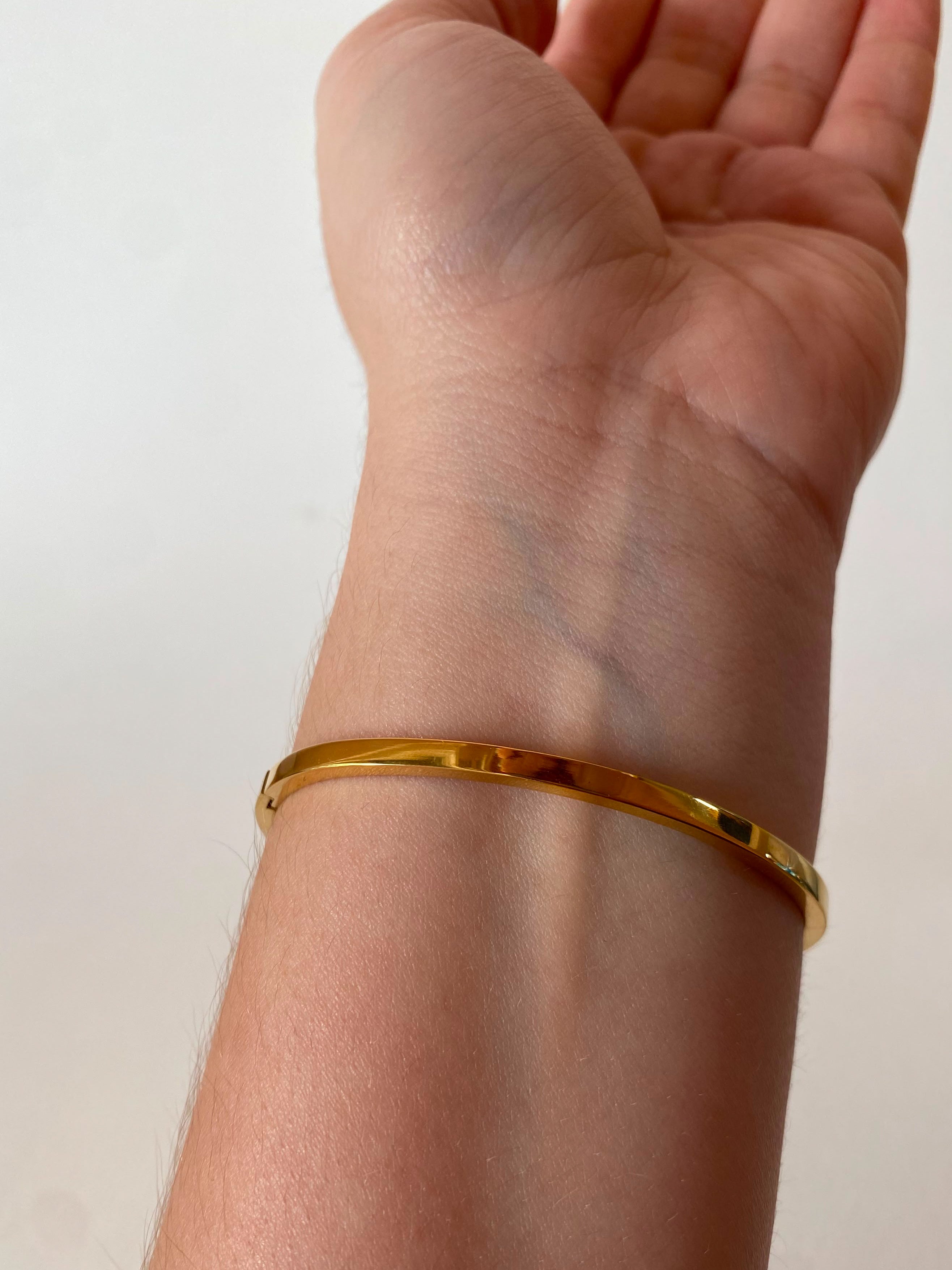 Golden Thin Bangle Move Steel Bracelet