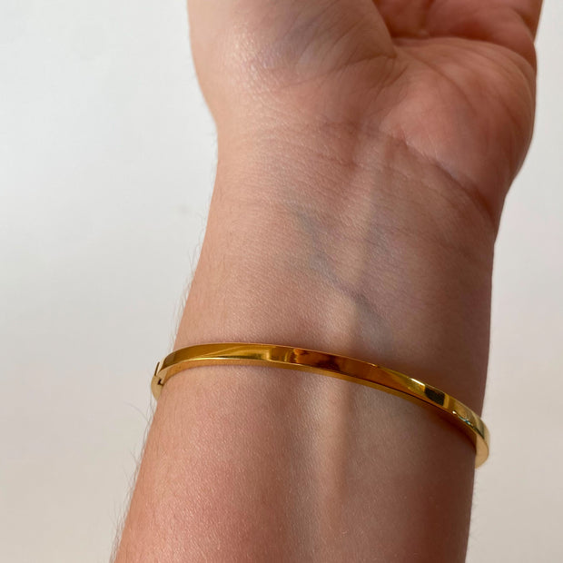 Golden Thin Bangle Move Steel Bracelet