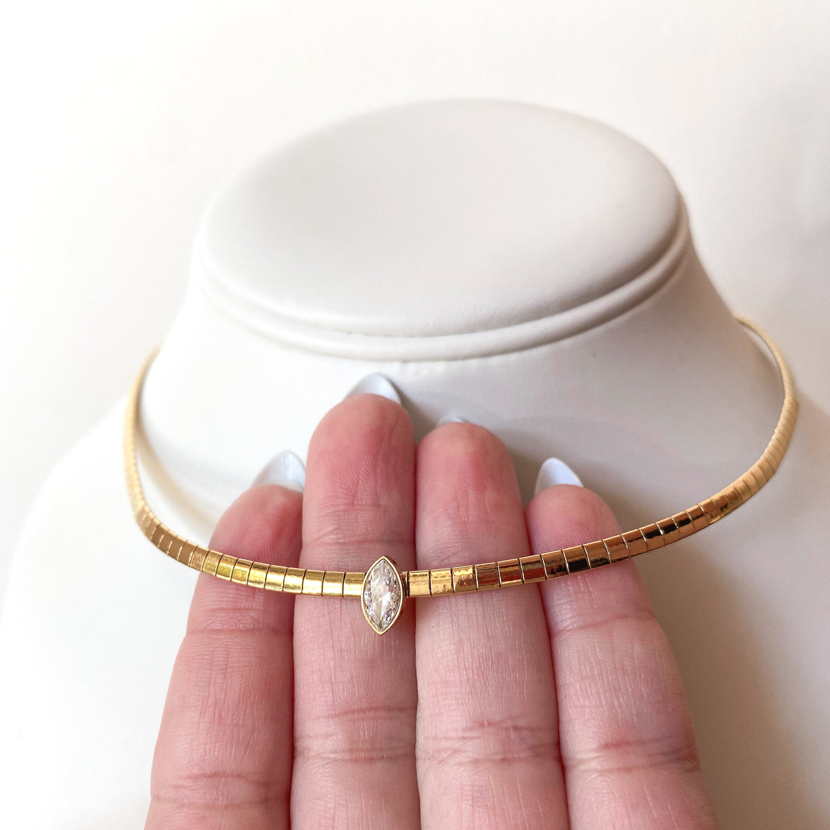 Golden Single Zircon Choker Steel Necklace