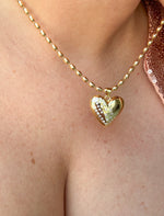 Load image into Gallery viewer, Golden Shiny Heart Necklace

