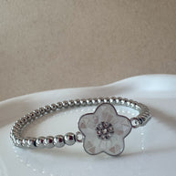 White Flowers Silver & Gold Elastic Bracelets