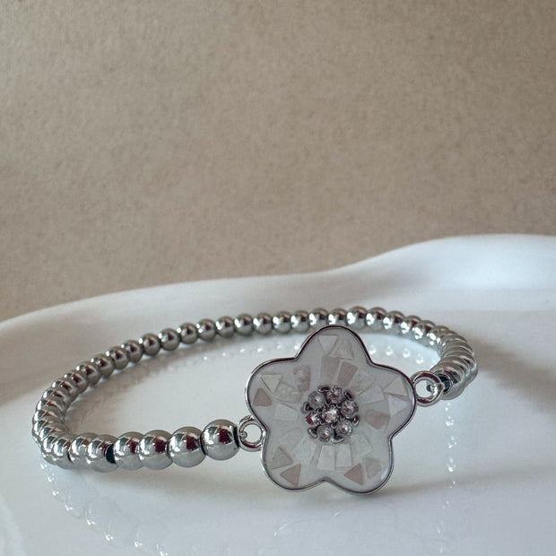 White Flowers Silver Elastic Bracelets
