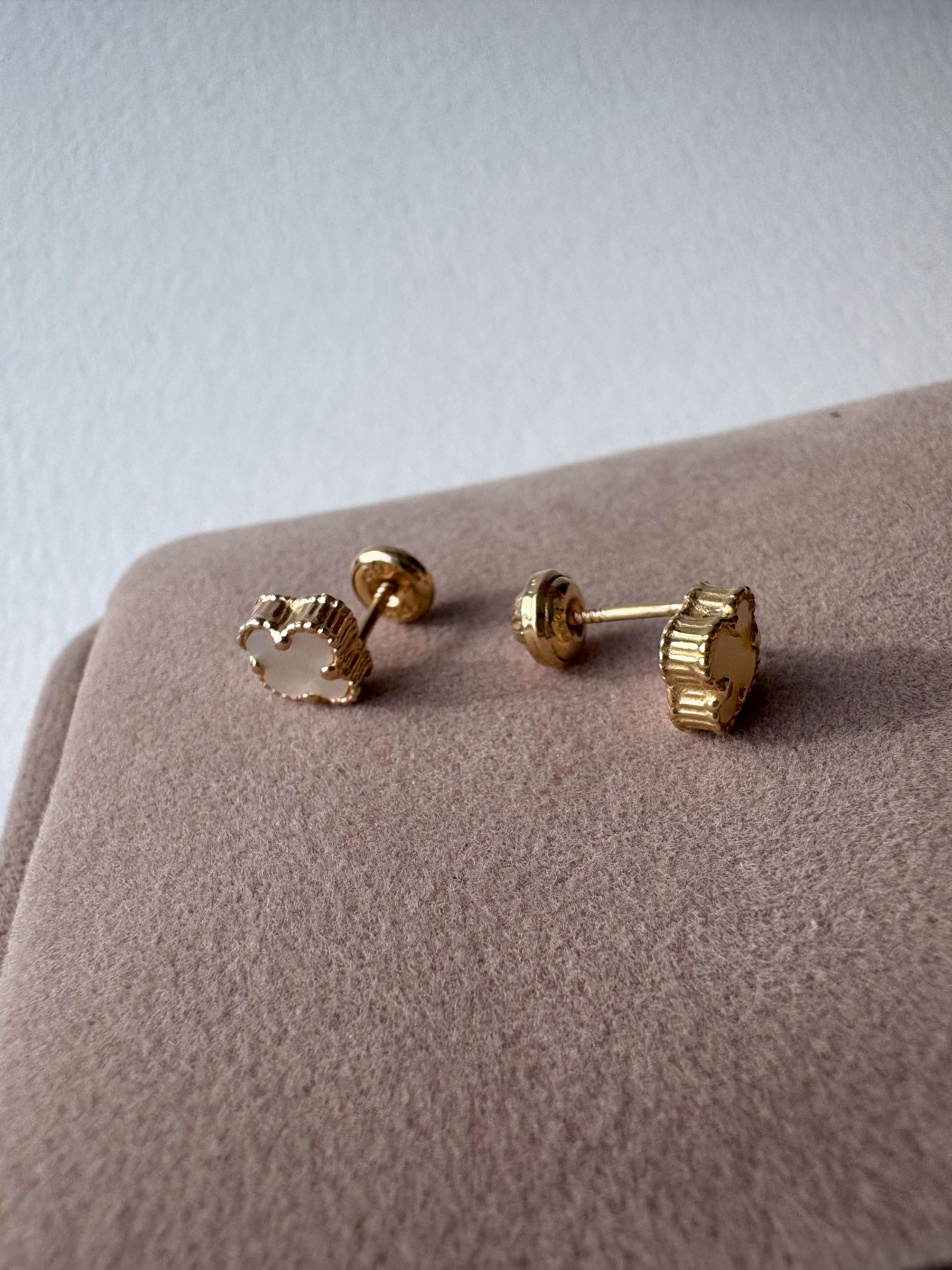 Topitos trebol blanco 18k