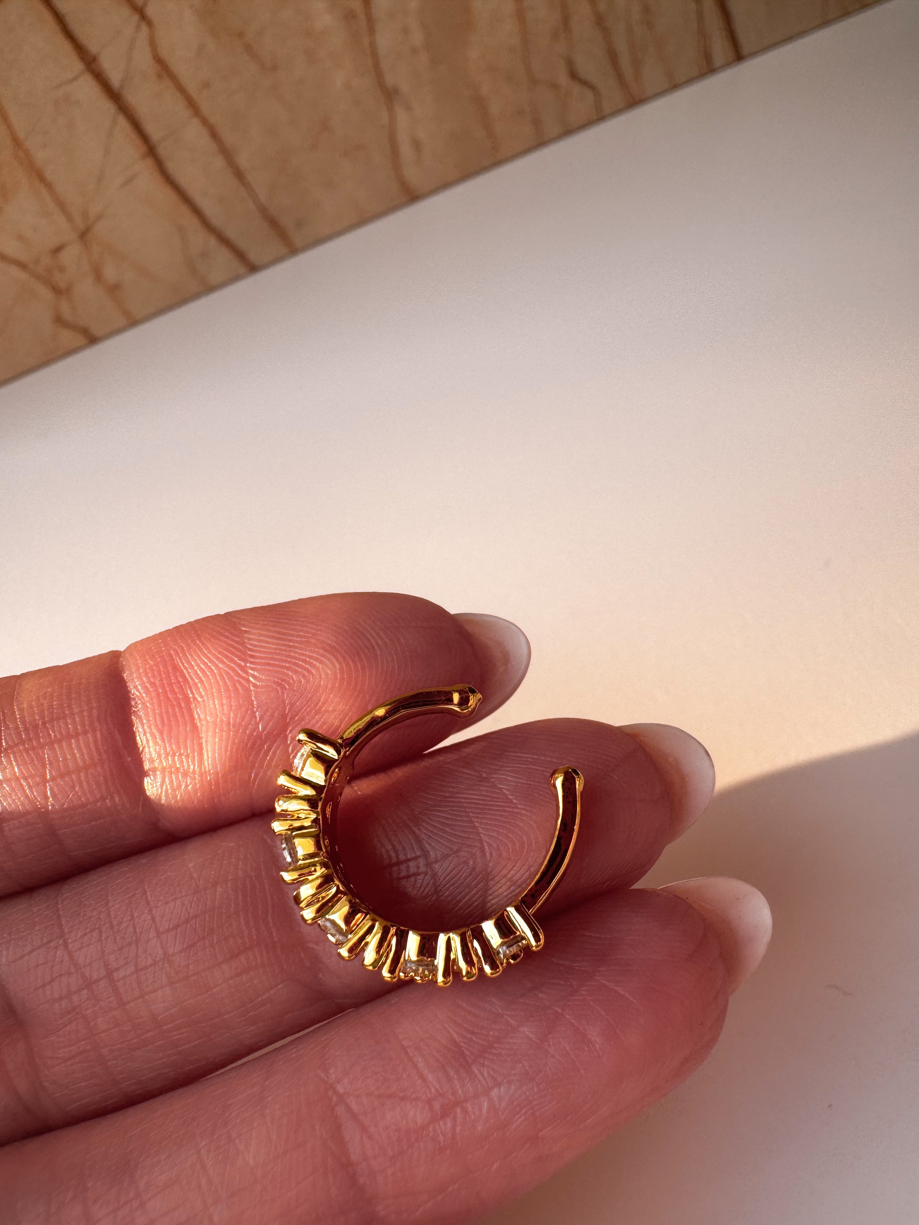 Ear Cuff Circones Brillantes