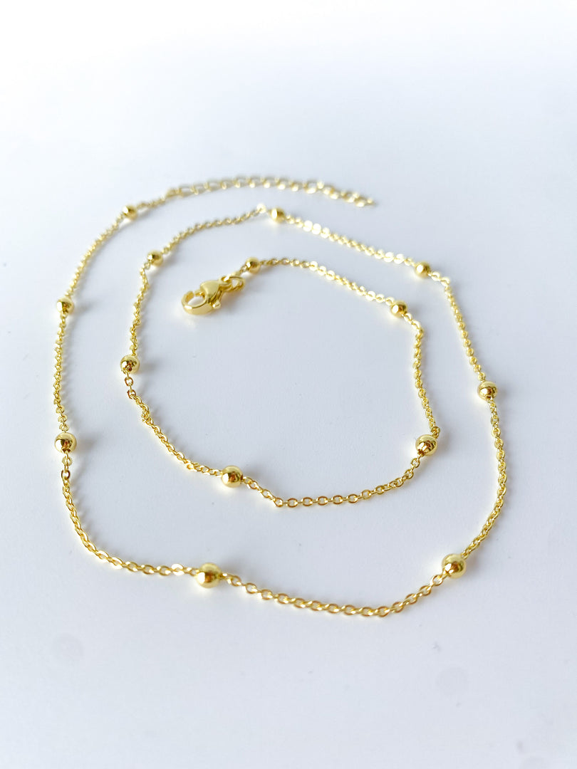 Cadena Plain de Balines Dorados