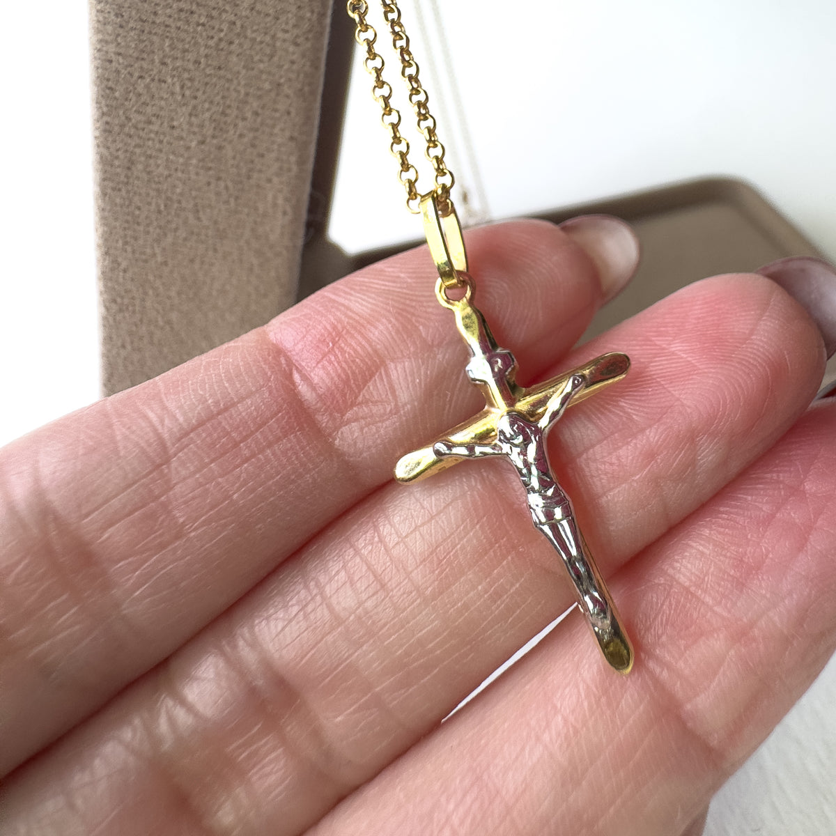 Bicolour Crucifix in 18K Gold (750) 🇮🇹